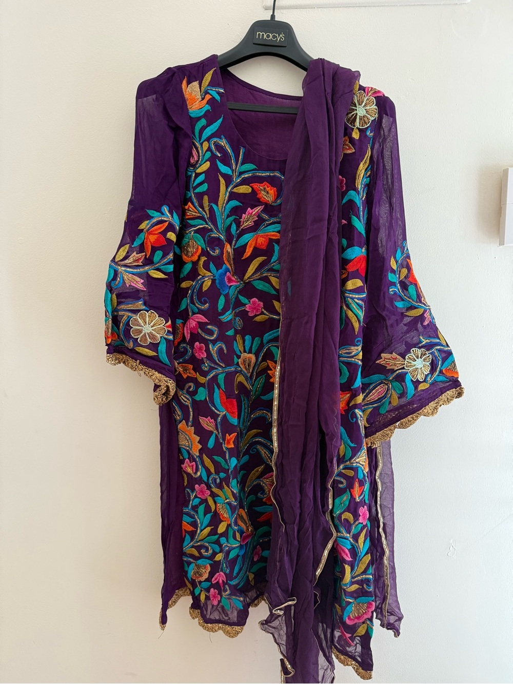 Indianwear Shirt & Leggings with Scarf